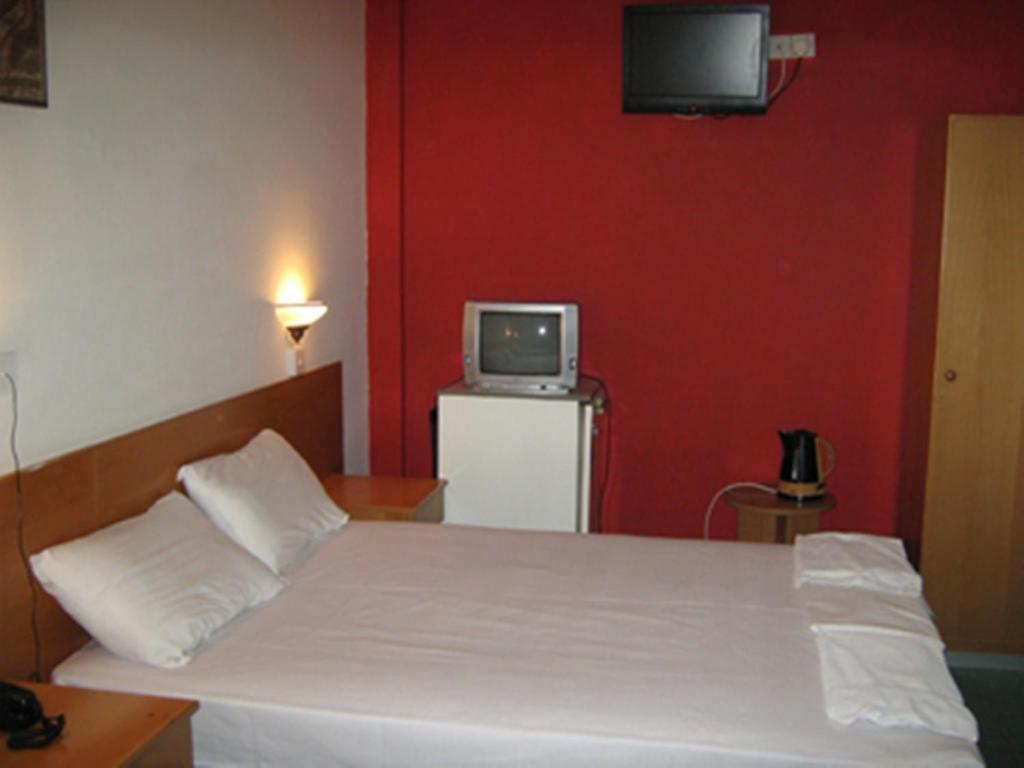 Sky Hotel Nicosia Kamer foto