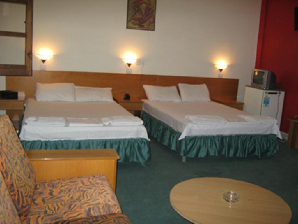 Sky Hotel Nicosia Kamer foto
